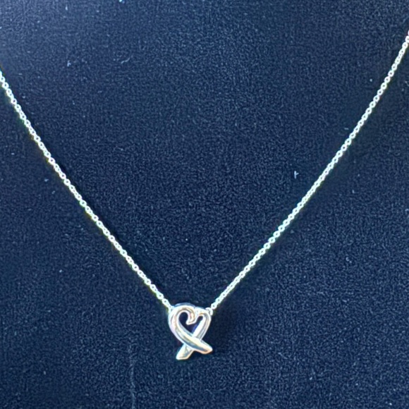 Tiffany Loving Heart Pendant Necklace NWOT - Picture 3 of 8